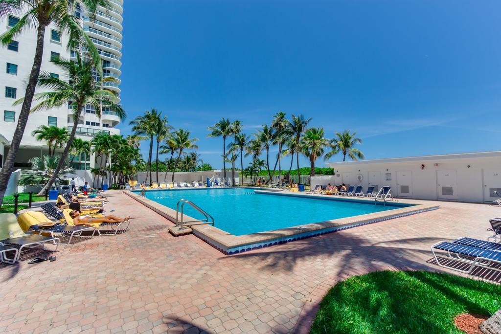 Ocean Front Resort Studio Miami Beach Exteriör bild